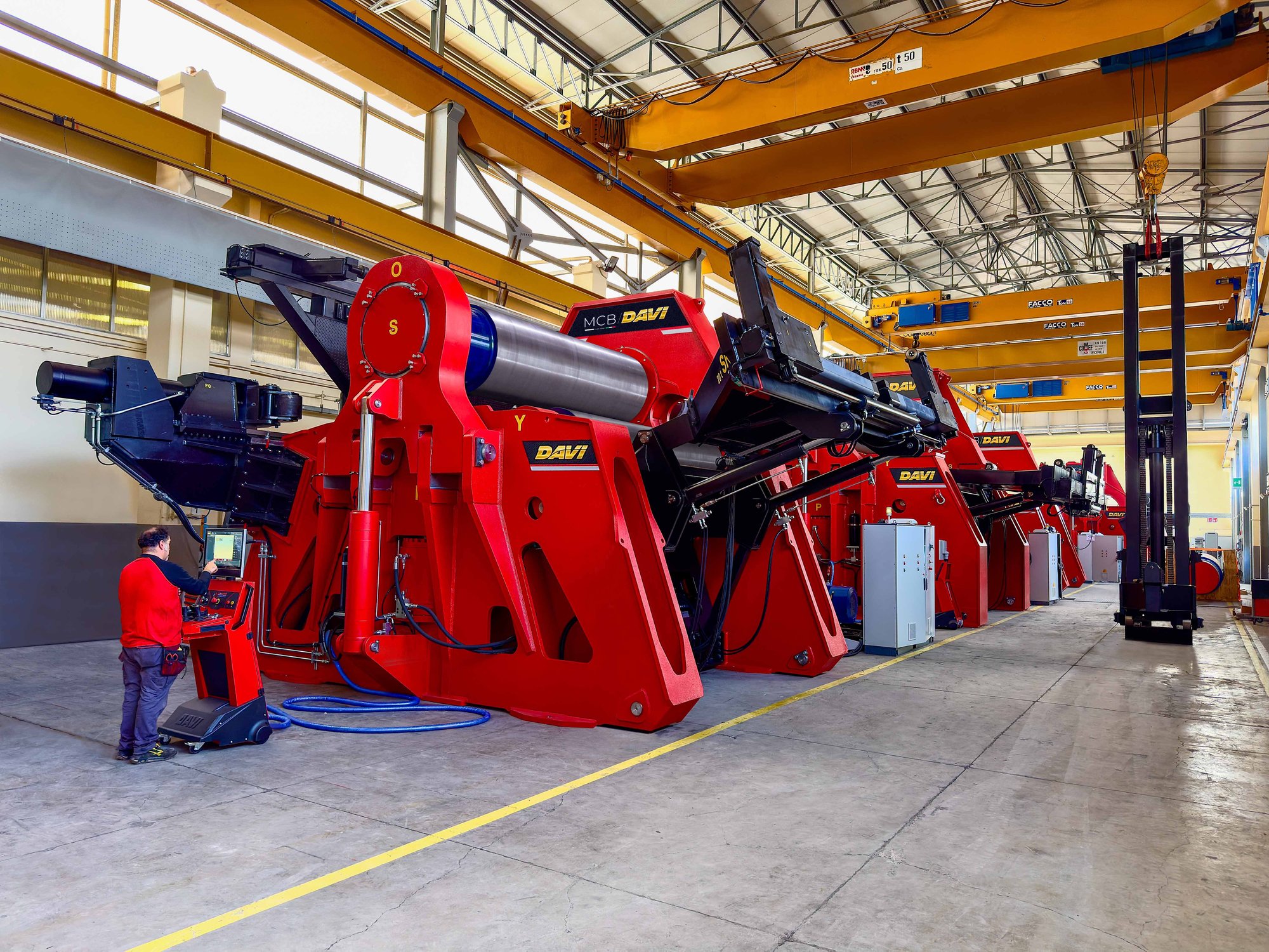 company_heavy-duty_workshop-1